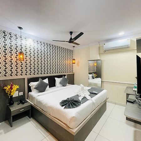 Hotel Blue Petals Shamshabad Exteriér fotografie