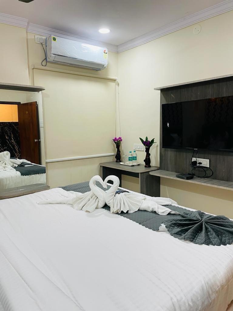 Hotel Blue Petals Shamshabad Exteriér fotografie