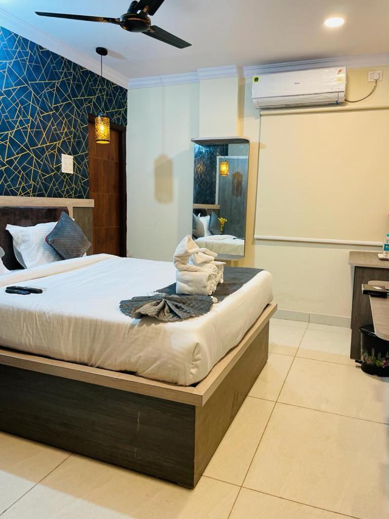 Hotel Blue Petals Shamshabad Exteriér fotografie